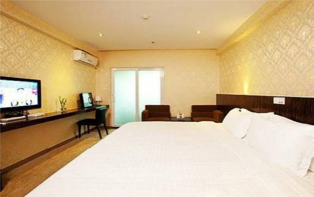 Shenzhen Luohu Art Hotel, Dongmen Shopping Center Chambre photo